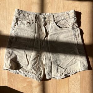 Zara New Women's Cream Shorts